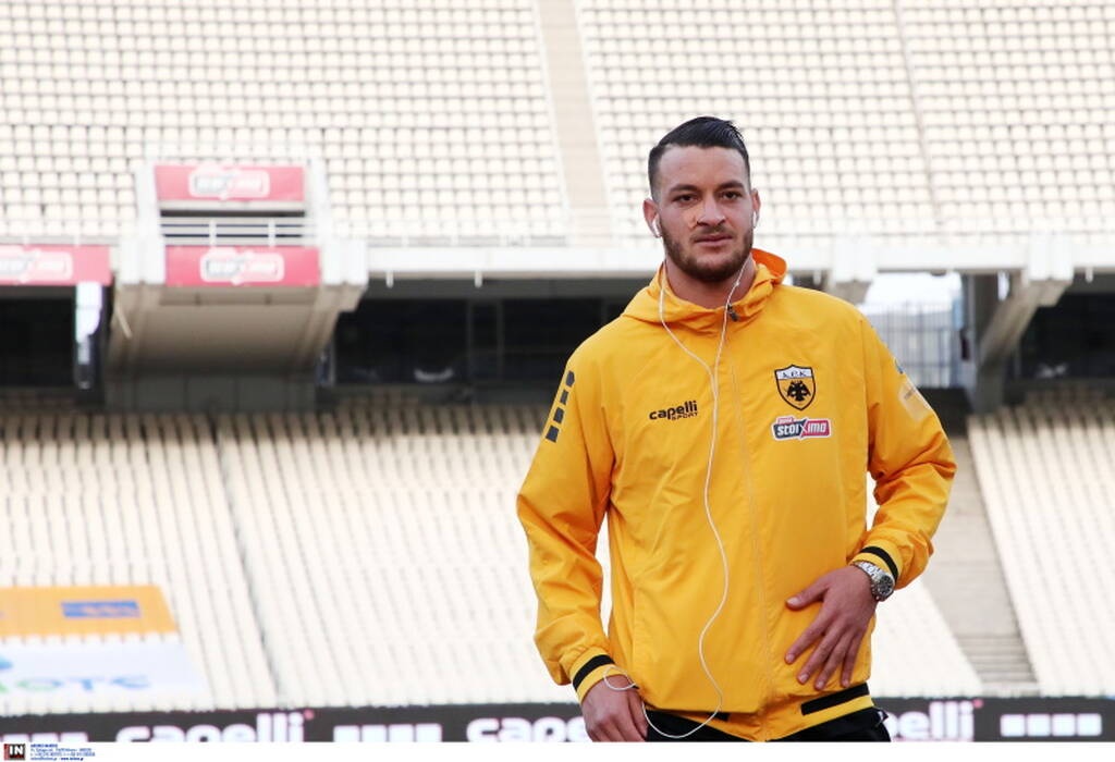 AEK: «Τέλειωσε» με Χνιντ - Λύθηκε το συμβόλαιο του