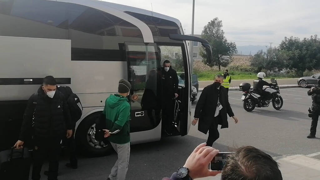 Τελικός Κυπέλλου Ελλάδας: Η άφιξη του Παναθηναϊκού ΟΠΑΠ στα «Δύο Αοράκια» (photos+videos)