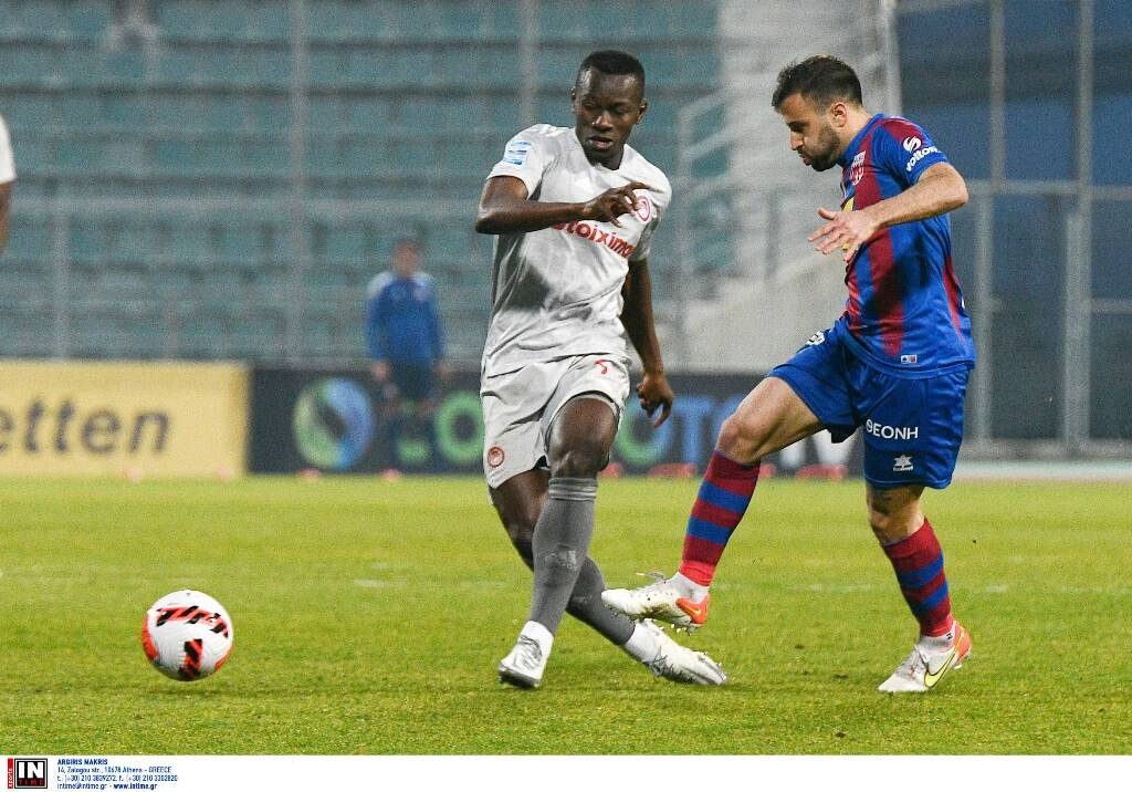 ΝΠΣ Βόλος-Ολυμπιακός 0-1: Εξασφάλισε πρωτιά με Βαλμπουενά (photos+videos)