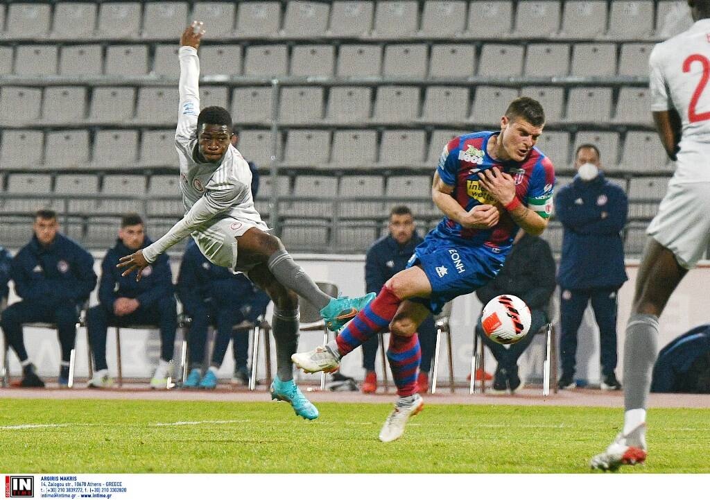 ΝΠΣ Βόλος-Ολυμπιακός 0-1: Εξασφάλισε πρωτιά με Βαλμπουενά (photos+videos)