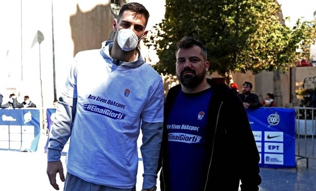 Τελικός Κυπέλλου: Ο Ιωάννης Παπαπέτρου στην κάμερα του Onsports - «Ζηλεύω που δεν μπορώ να παίξω»