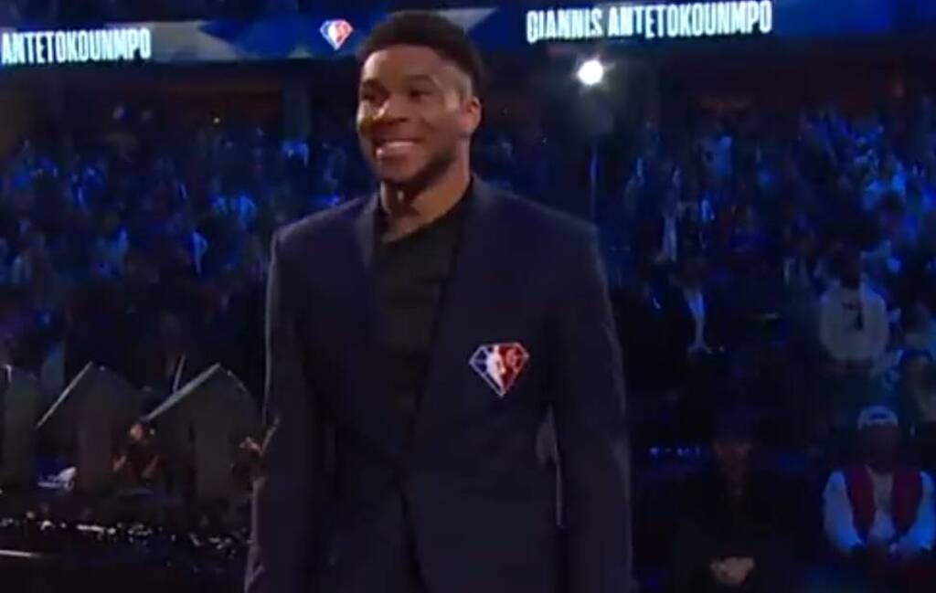 NBA: Στο Top-75 ο Γιάννης Αντετοκούνμπο και η χειραψία με τον Μάικλ Τζόρνταν (photos+video)