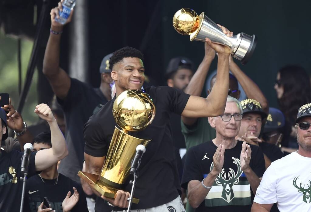 NBA: Στην 18η θέση όλων των εποχών ο Αντετοκούνμπο σύμφωνα με το ESPN