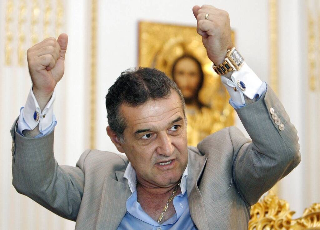 Την απόφαση γνωστοποίησε ο ιδιοκτήτης του συλλόγου, ο Τζίτζι Μπεκάλι, ο οποίος εξέφρασε την άποψη ότι όσοι παίκτες αποφάσισαν να εμβολιαστούν είναι πλέον «αδύναμοι».