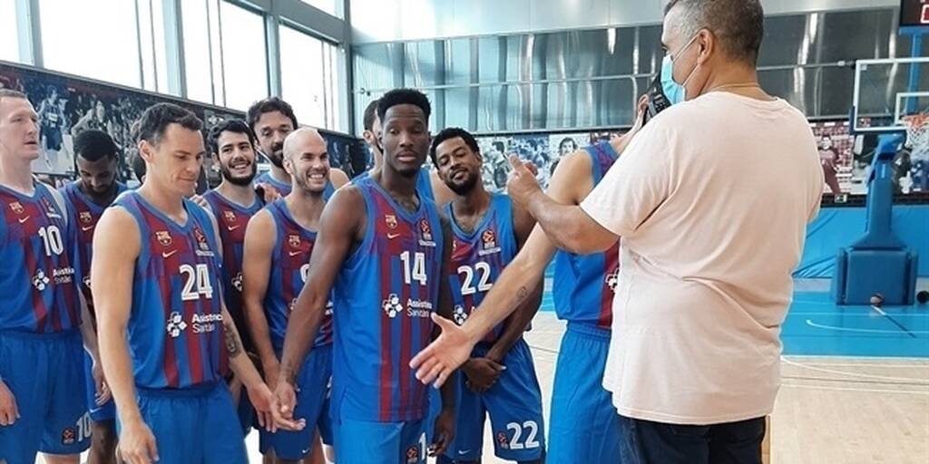 Πόλεμος στην Ουκρανία: Ακύρωσε την πτήση της για την Ρωσία η Μπαρτσελόνα