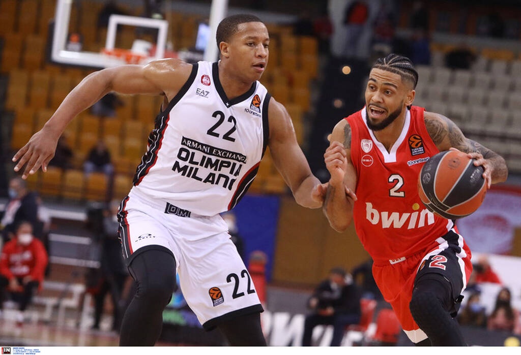 Ολυμπιακός-Αρμάνι Μιλάνο 67-58: Εκμεταλλεύτηκε «blackout» και «βολές» και πήρε το «ντέρμπι»