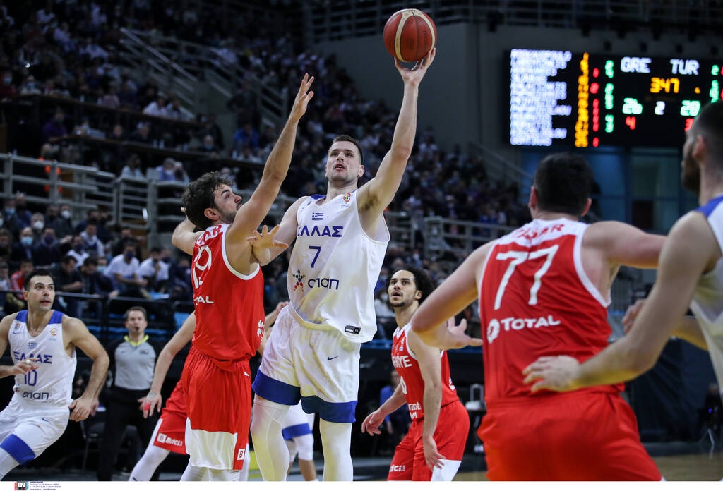 Ελλάδα-Τουρκία 72-71: Η ψυχραιμία του Παπανικολάου, η κυριαρχία του Παπαγιάννη!