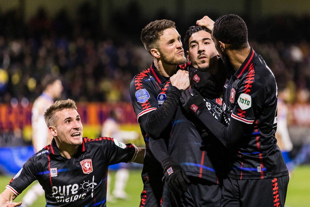 Eredivisie: Ο Λημνιός «ξέρανε» τη Βααλβάικ στο 90' (photos)