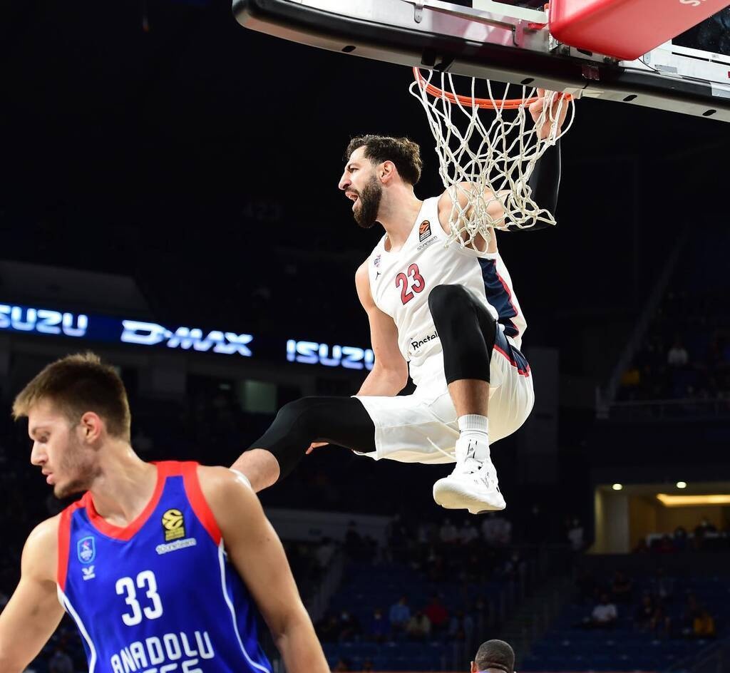 Πόλεμος στην Ουκρανία: Διαψεύδουν την αποχώρηση Σενγκέλια από την ΤΣΣΚΑ  οι εκπρόσωποί του