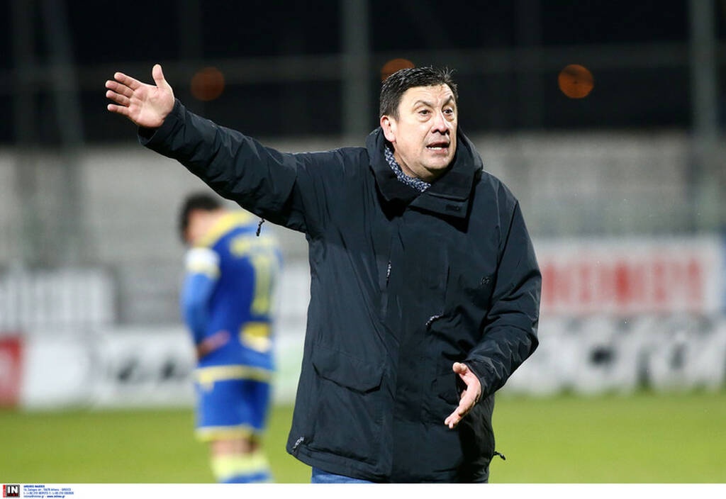 Αστέρας Τρίπολης-Άρης: Εκρηκτικός Μπούργος, μπήκε στο γήπεδο για οδηγίες! (photos)