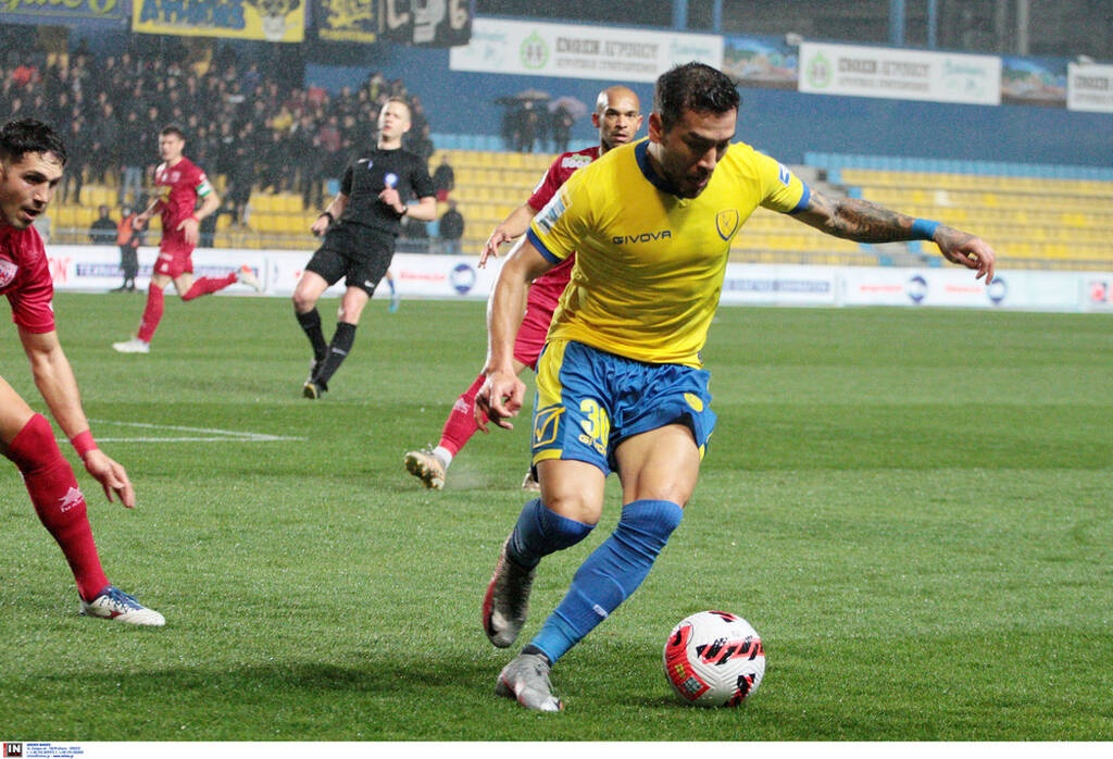 Παναιτωλικός-Βόλος 0-0: «Κόλλησαν» στο μηδέν στο βροχερό Αγρίνιο (photos+videos)