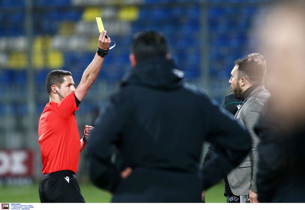 Αστέρας Τρίπολης-Άρης: Εκρηκτικός Μπούργος, μπήκε στο γήπεδο για οδηγίες! (photos)