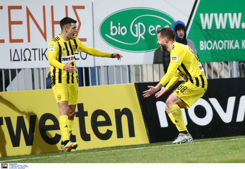 Αστέρας Τρίπολης-Άρης: Εκρηκτικός Μπούργος, μπήκε στο γήπεδο για οδηγίες! (photos)