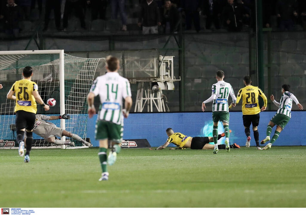 Παναθηναϊκός-ΑΕΚ: Δοκάρι σ' εκτέλεση κόρνερ ο Αϊτόρ, άγγιξε το 4-0 ο Ιωαννίδης! (videos)