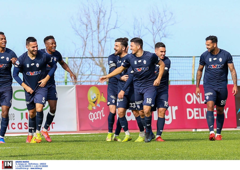 Super League 2: Άνετα ο Λεβαδειακός - Νίκες για ΑΕΛ, Τρίκαλα, διακοπή στην Ξάνθη