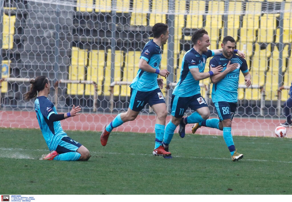 Super League 2: Άνετα ο Λεβαδειακός - Νίκες για ΑΕΛ, Τρίκαλα, διακοπή στην Ξάνθη