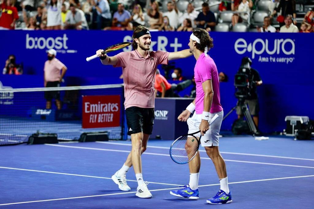 Τουρνουά του Ακαπούλκο: Πρωταθλητές με τα σομπρέρο οι Τσιτσιπάς και Λόπεθ (photos+videos)