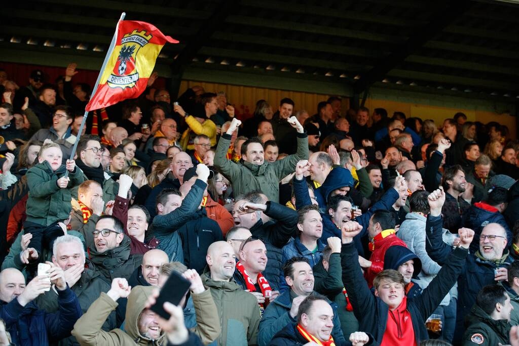 Eredivisie: Πατατράκ για Άγιαξ από την ομάδα του Μπότου – Νίκη για τον Δουβίκα (photos)