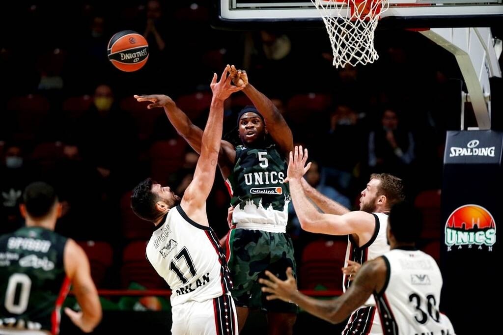 Πόλεμος στην Ουκρανία: Η πρώτη αποχώρηση από την Ούνικς Καζάν