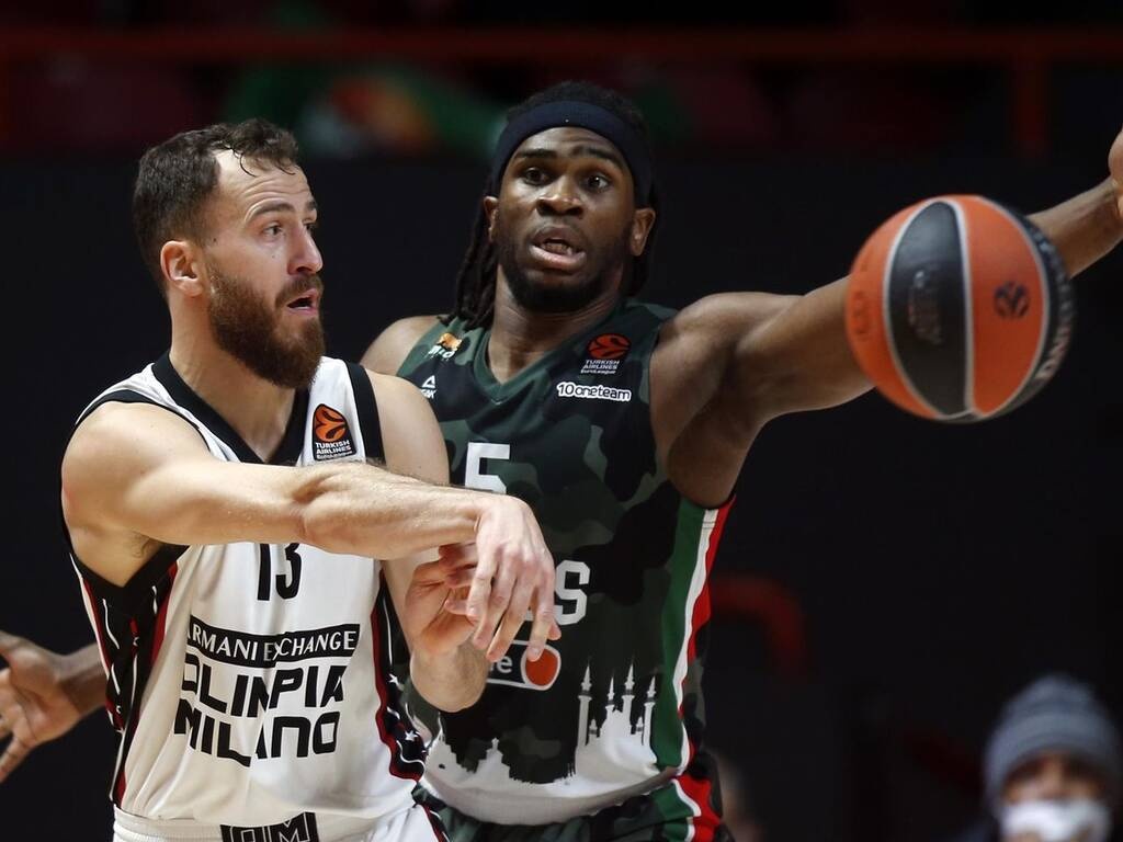 Πόλεμος στην Ουκρανία: Η πρώτη αποχώρηση από την Ούνικς Καζάν