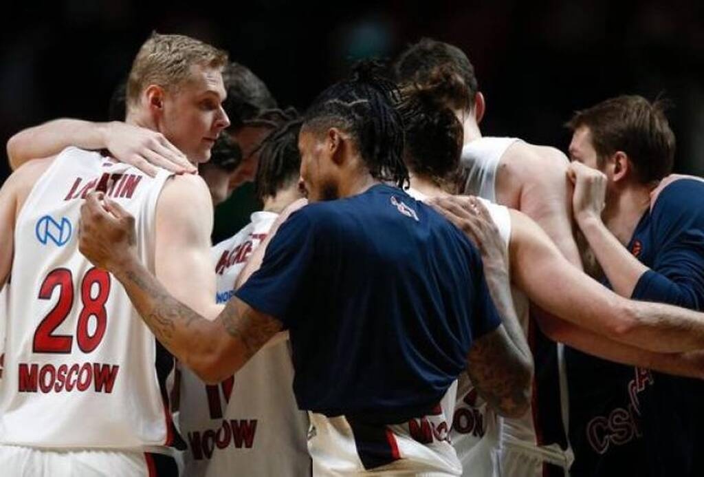 Πόλεμος στην Ουκρανία: Η απάντηση της ΤΣΣΚΑ Μόσχας στις αποχωρήσεις