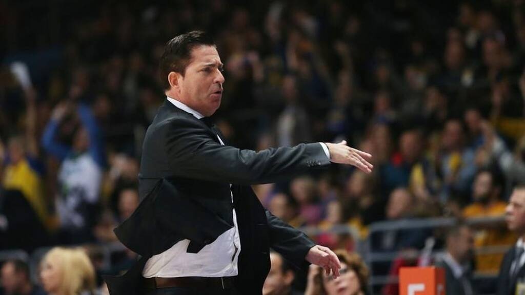 Μακάμπι Τελ Αβίβ: Σενάρια για «βόμβα» με Πασκουάλ