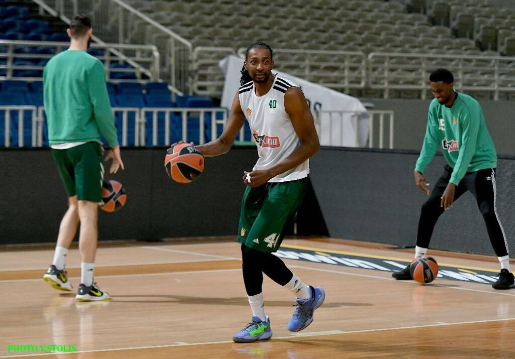 Παναθηναϊκός ΟΠΑΠ: Έτοιμοι Μποχωρίδης και Ουάιτ για Αρμάνι (photos)