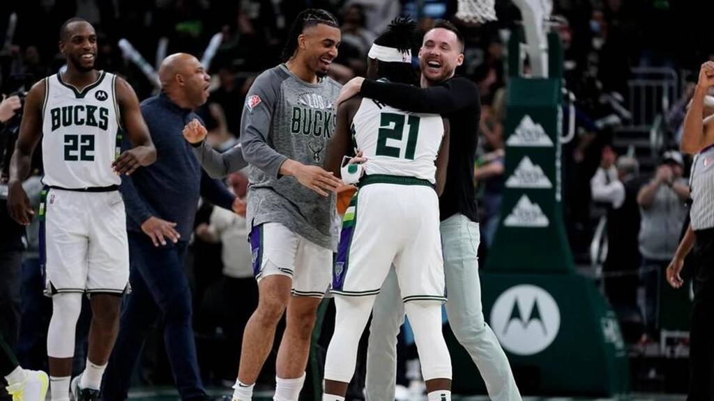 NBA: Πήραν το «θρίλερ» οι Μπακς - «Διπλός» Αντετοκούνμπο (photos+video)