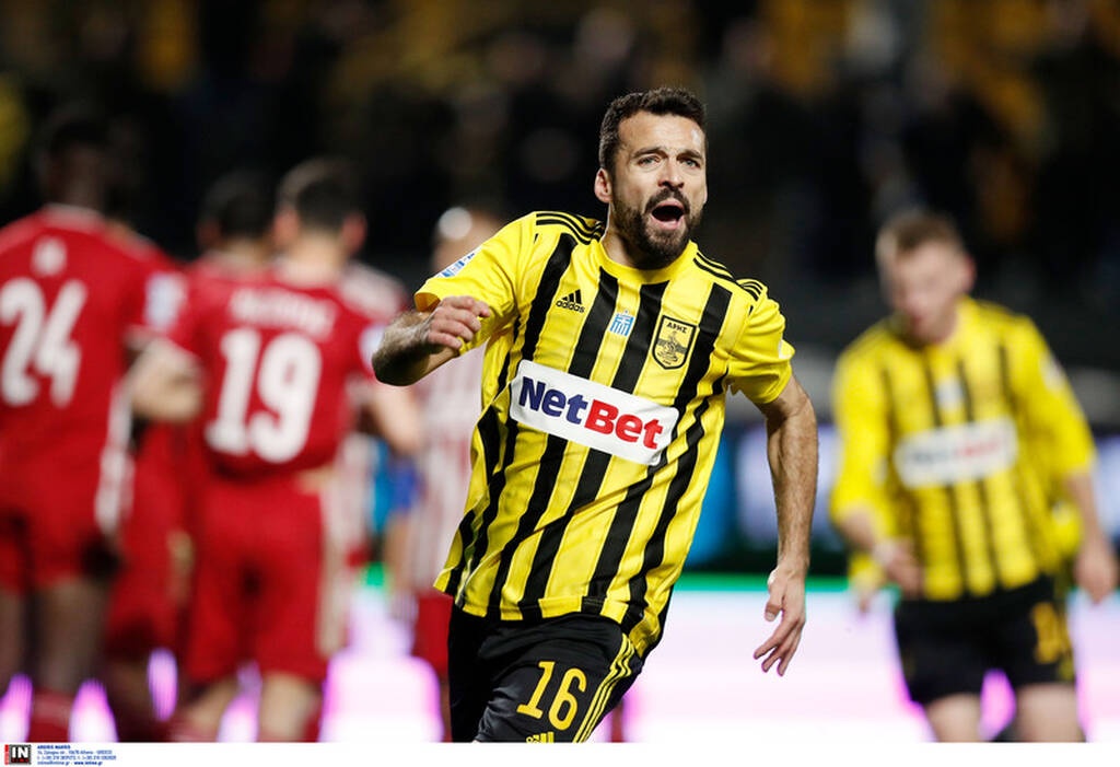 Άρης-Ολυμπιακός: Τέλος στην κατάρα από το 2010 - Τρέλα Μπούργος κι αφιέρωση σε Άλκη, Ματέο! (pics)