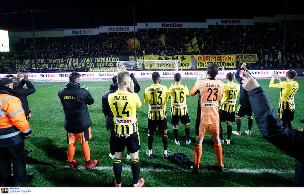 Άρης-Ολυμπιακός: Τέλος στην κατάρα από το 2010 - Τρέλα Μπούργος κι αφιέρωση σε Άλκη, Ματέο! (pics)