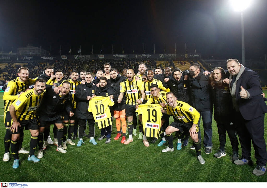 Άρης-Ολυμπιακός: Τέλος στην κατάρα από το 2010 - Τρέλα Μπούργος κι αφιέρωση σε Άλκη, Ματέο! (pics)