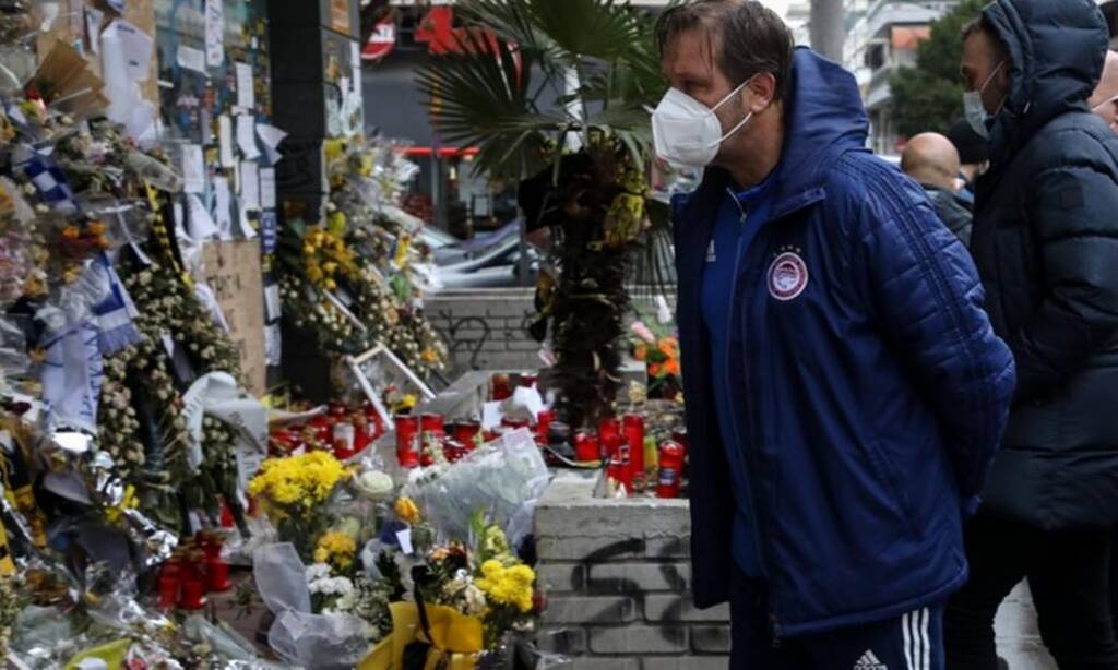 Ολυμπιακός: «Ερυθρόλευκη» αντιπροσωπεία στο σημείο της δολοφονίας του Άλκη Καμπανού (photos)