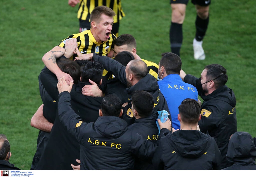 ΑΕΚ: «Μπαρούτι» με Σιδηρόπουλο ο Σιμάνσκι - Τι έγινε στην αποβολή του (photos+videos)