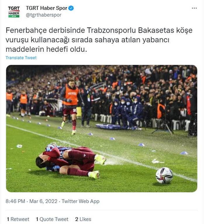 Τουρκία: Χαμός στο Φενέρ-Τραμπζονσπόρ - Δέχτηκε αντικείμενο στο κεφάλι ο Μπακασέτας (photos+video)