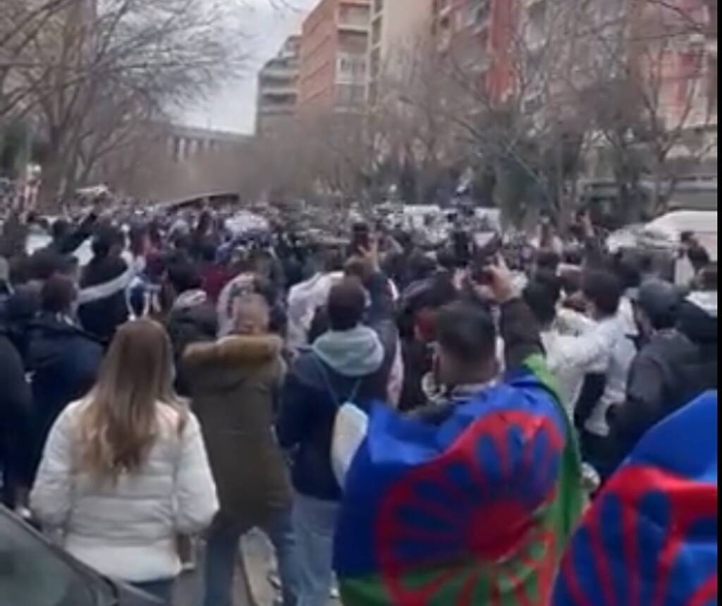 Ρεάλ-Παρί Σεν Ζερμέν: H μάχη ξεκίνησε από νωρίς - Τρομερή ατμόσφαιρα στο Σαντιάγκο Μπερναμπέου
