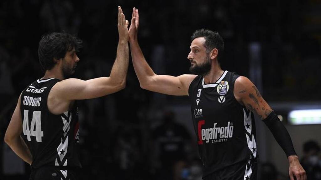 Βίρτους Μπολόνια: Δεν λέει να ησυχάσει ο Σκαριόλο - Στα «πιτς» για 40 ημέρες ο Μπελινέλι (photos)