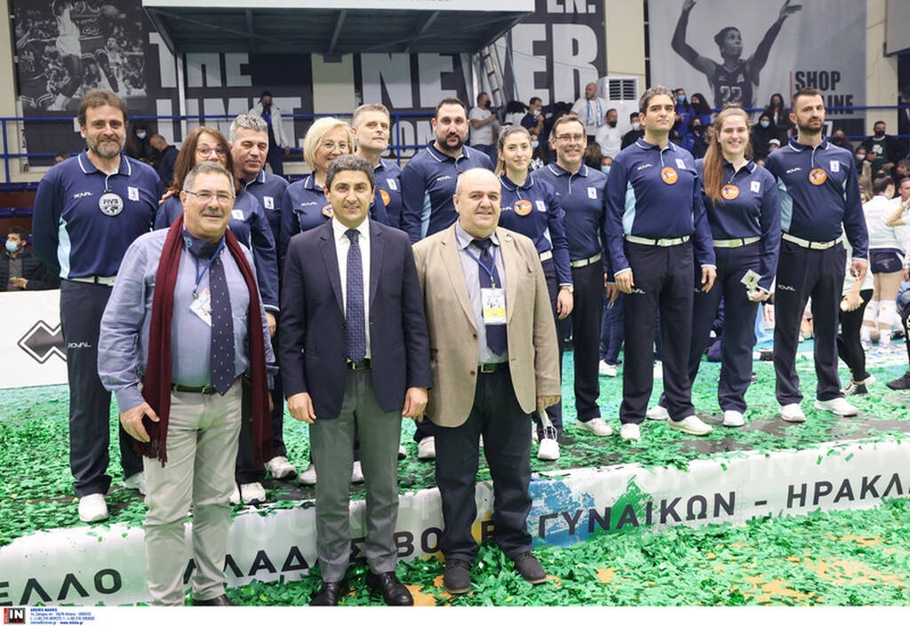 Παναθηναϊκός: Το τρόπαιο στα «πράσινα» χέρια - Η απονομή του Κυπέλλου (video+photos)