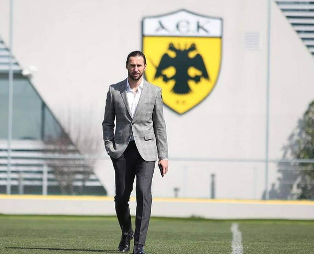 ΑΕΚ: Φόρεσε τα κιτρινόμαυρα και άρχισε τα κόλπα ο Κριχόβιακ! (photos+video)