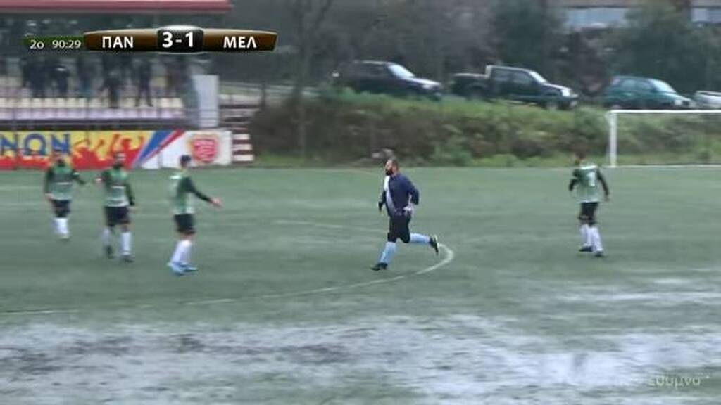 Θύμισε… Σιλαβέρτ: Απίστευτη εκτέλεση φάουλ από τερματοφύλακα σε τοπικό αγώνα (photos+video)