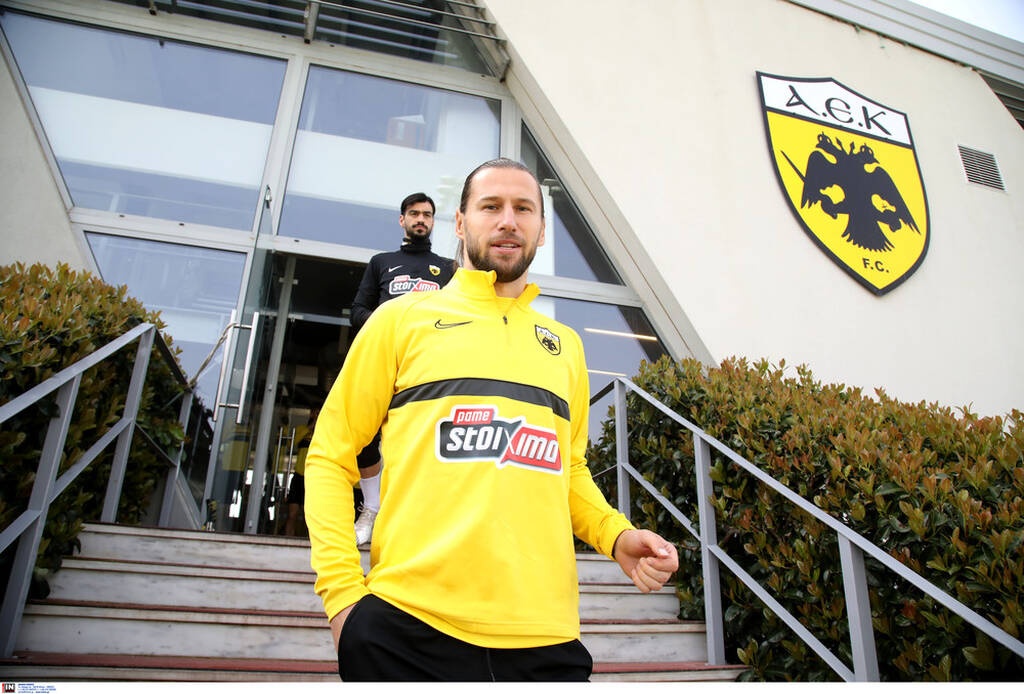 ΑΕΚ: Η πρώτη μέρα του Κριχόβιακ στα Σπάτα - Ο ποιοτικός μέσος που ήρθε σε ομάδα με ποιότητα