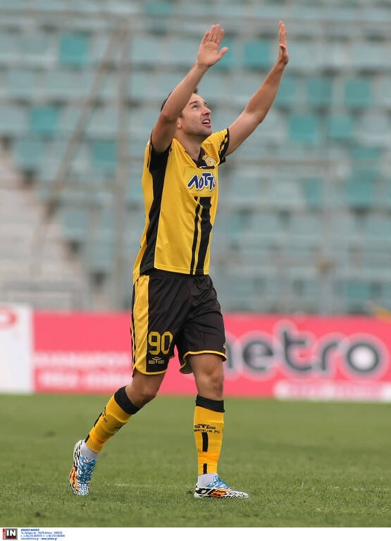 Πόλεμος στην Ουκρανία: Πρώην παίκτης ελληνικής ομάδας πήρε όπλο και πήγε να πολεμήσει (photos)