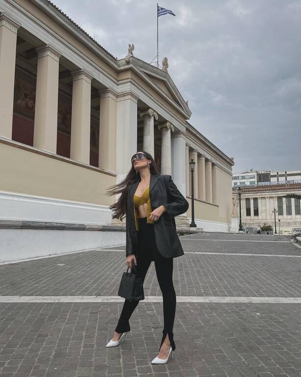 ΑΕΚ: Βόλτες στην Αθήνα για τη Σέλια Κριχόβιακ (photos)