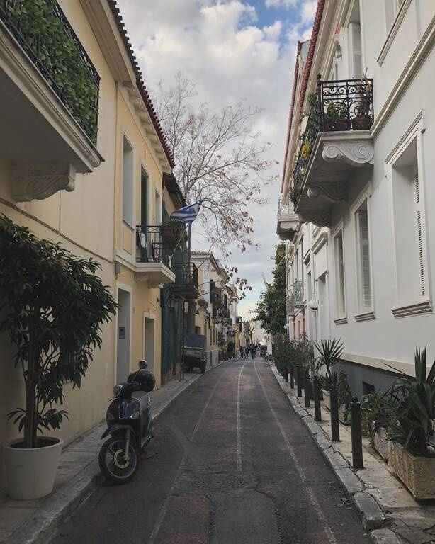ΑΕΚ: Βόλτες στην Αθήνα για τη Σέλια Κριχόβιακ (photos)