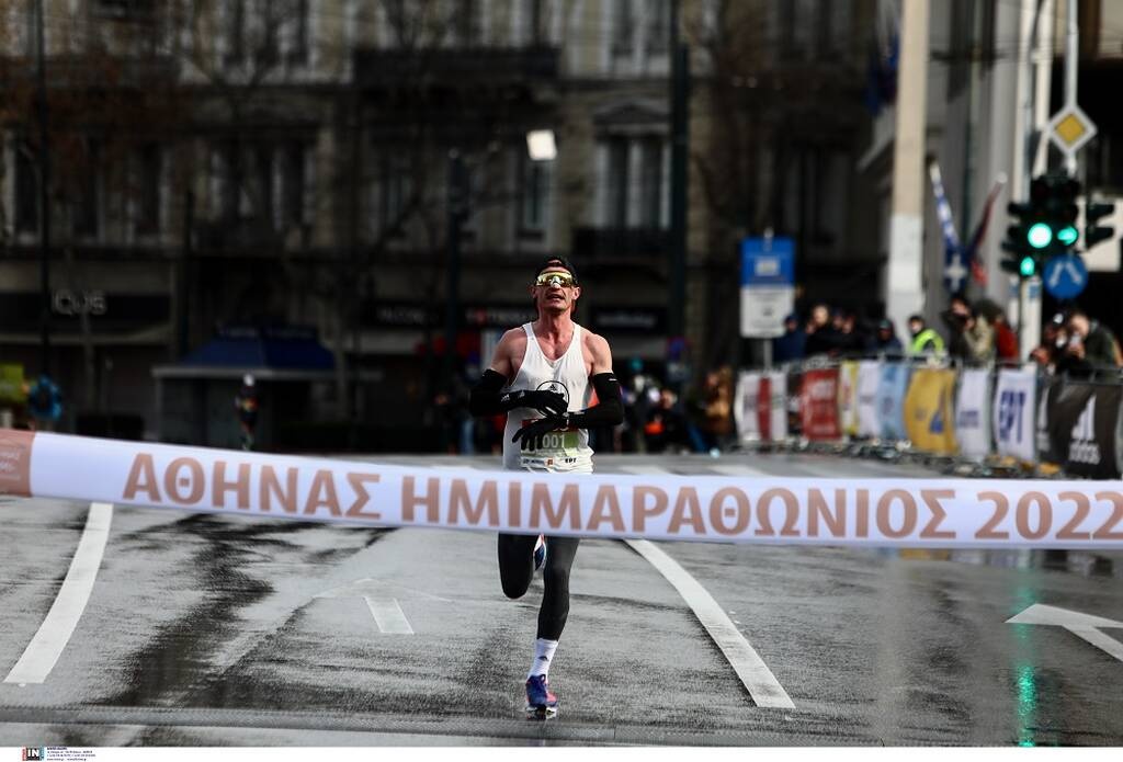 10ος Διεθνής Ημιμαραθώνιος Αθήνας: Ρεκόρ διαδρομής από τον Κορνέσκι, νικήτρια η Ασημακοπούλου