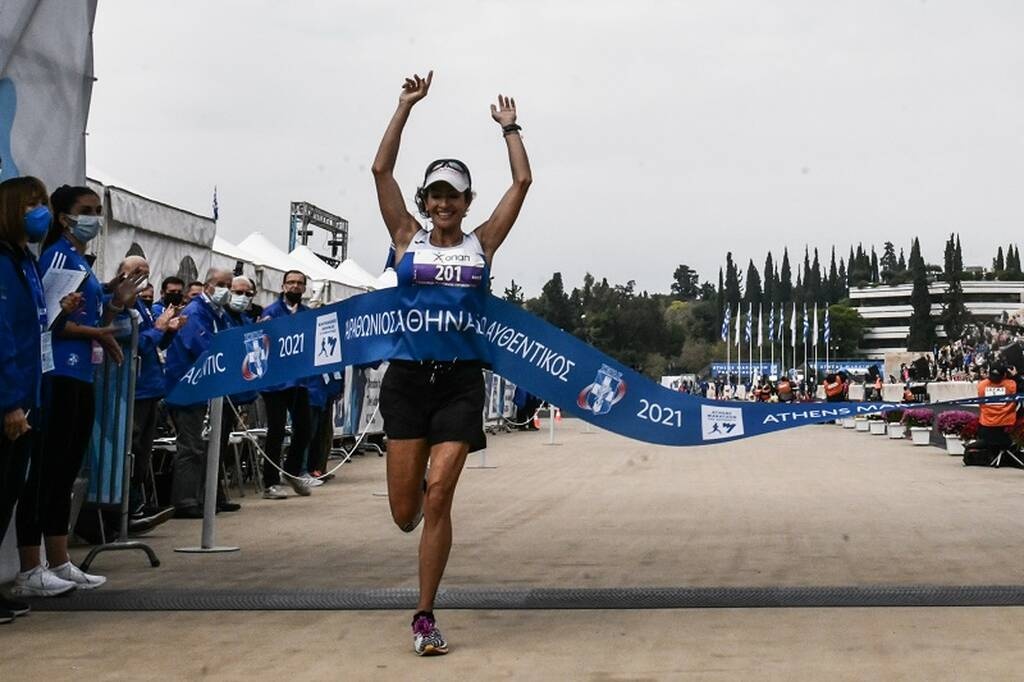 Γκλόρια Πριβιλέτζιο στο Onsports: «Η γυναίκα έχει βγει μπροστά. Είμαστε δυνατές αρκεί να μιλάμε»!