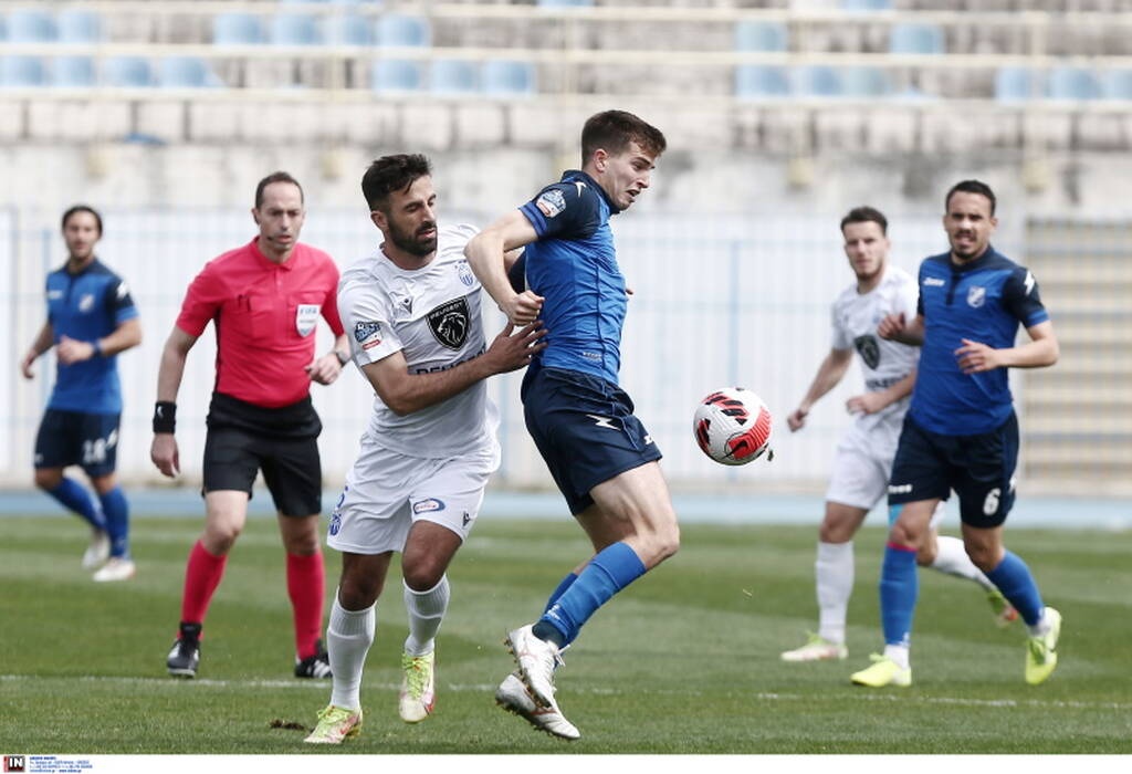 Super League 2: Ένταση Κούγια με Βαζάκα - «Νόμιζα ότι κάνει τον... ψαρά»