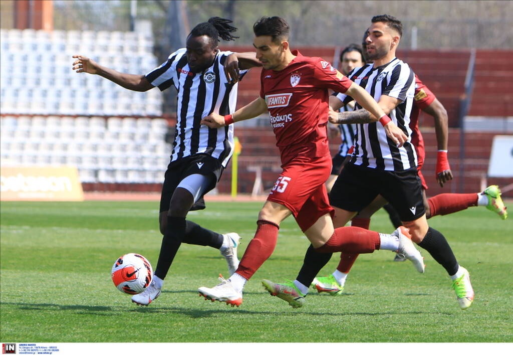 Super League 2: Ένταση Κούγια με Βαζάκα - «Νόμιζα ότι κάνει τον... ψαρά»