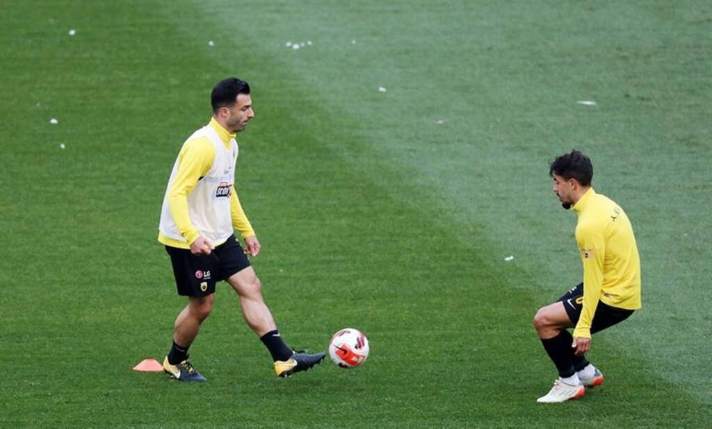 ΑΕΚ: Με προβλήματα κόντρα στον Ολυμπιακό - Τι συμβαίνει με Σιμόες και Τζαβέλλα