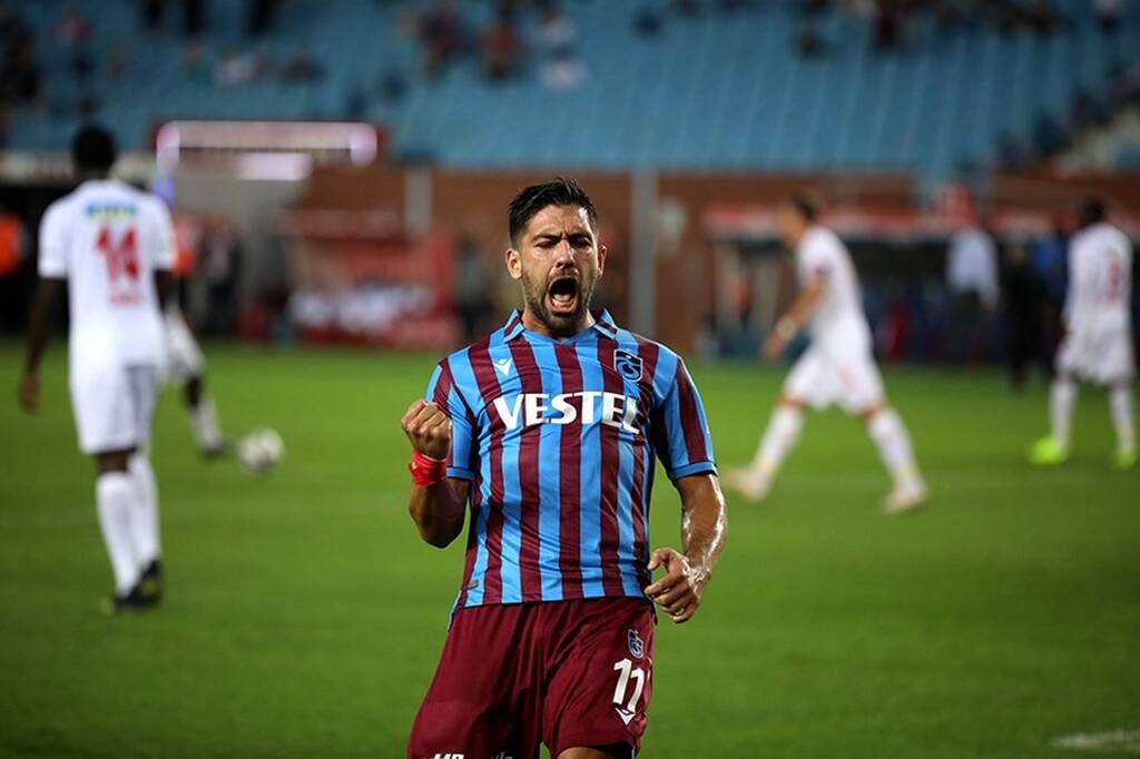 Τάσος Μπακασέτας: Το «τρελό» ποσό που ζητά η Τραμπζονσπόρ και το ενδιαφέρον για τον διενθνή φορ