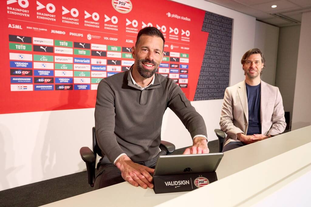 PSV: Εποχή Ρουντ Φαν Νίστελροϊ στην Αϊντχόφεν!
